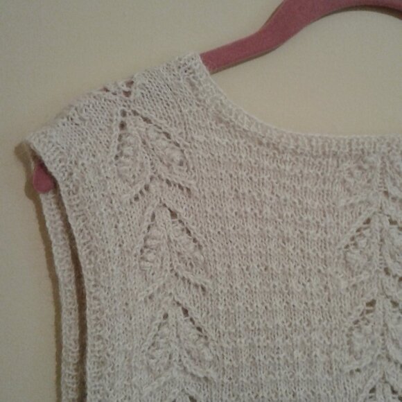Baby alpaca hand knit vest - Picture 6 of 7